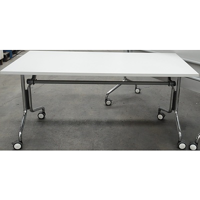 Sigtah Flip Top Table