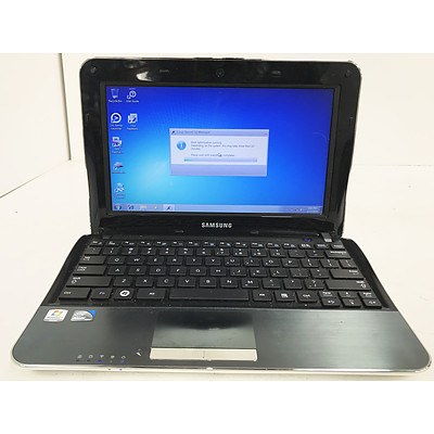 Samsung NF210 10.1 Inch Widescreen Atom(TM) N455 1.66GHz Laptop