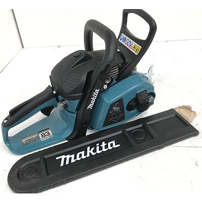 Makita EA3201S 32cc Petrol Chainsaw - RRP $299 - Brand New