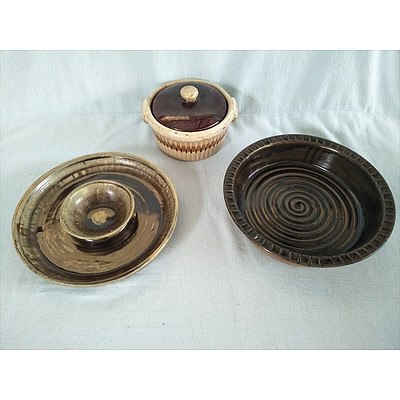 Assorted pottery kitchenware: 150mm casserole dish, pie dish and chip & dip platter
