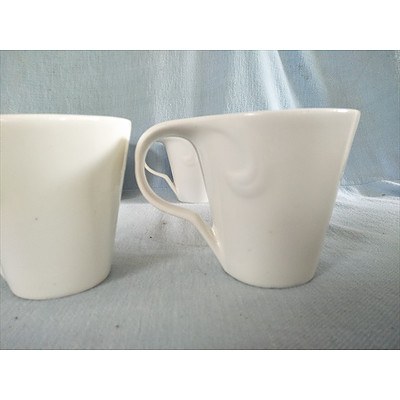 White coffee set incl 4 mugs with swirl handles, 2 cups and saucers, milk jug and coffee canister