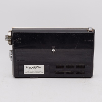 Mitsubishi Model 10X-718 10- Transistor Portable Radio