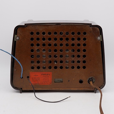 Bakelite Cased Philips Model 122B Valve Radio