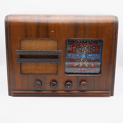 Wooden Cased Valve Radio