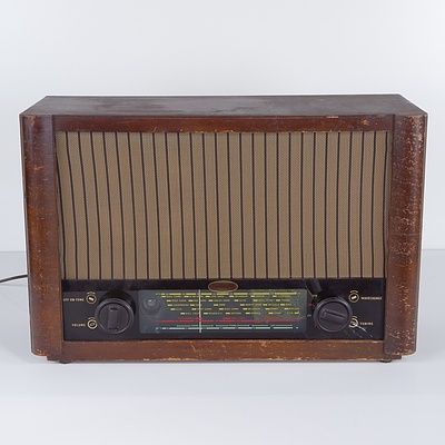 Hartley Braid Model 301 Valve Radio