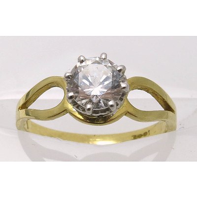 18ct Gold CZ Ring
