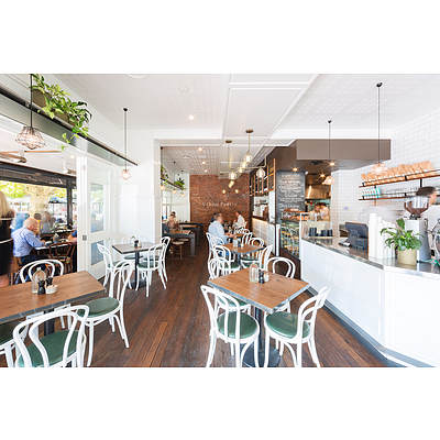 Breakfast or brunch experience at Urban Pantry in Manuka or Double Shot in Deakin for 10 people
