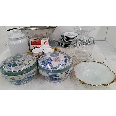 Selection of Kitchenware, Tableware and Utensils
