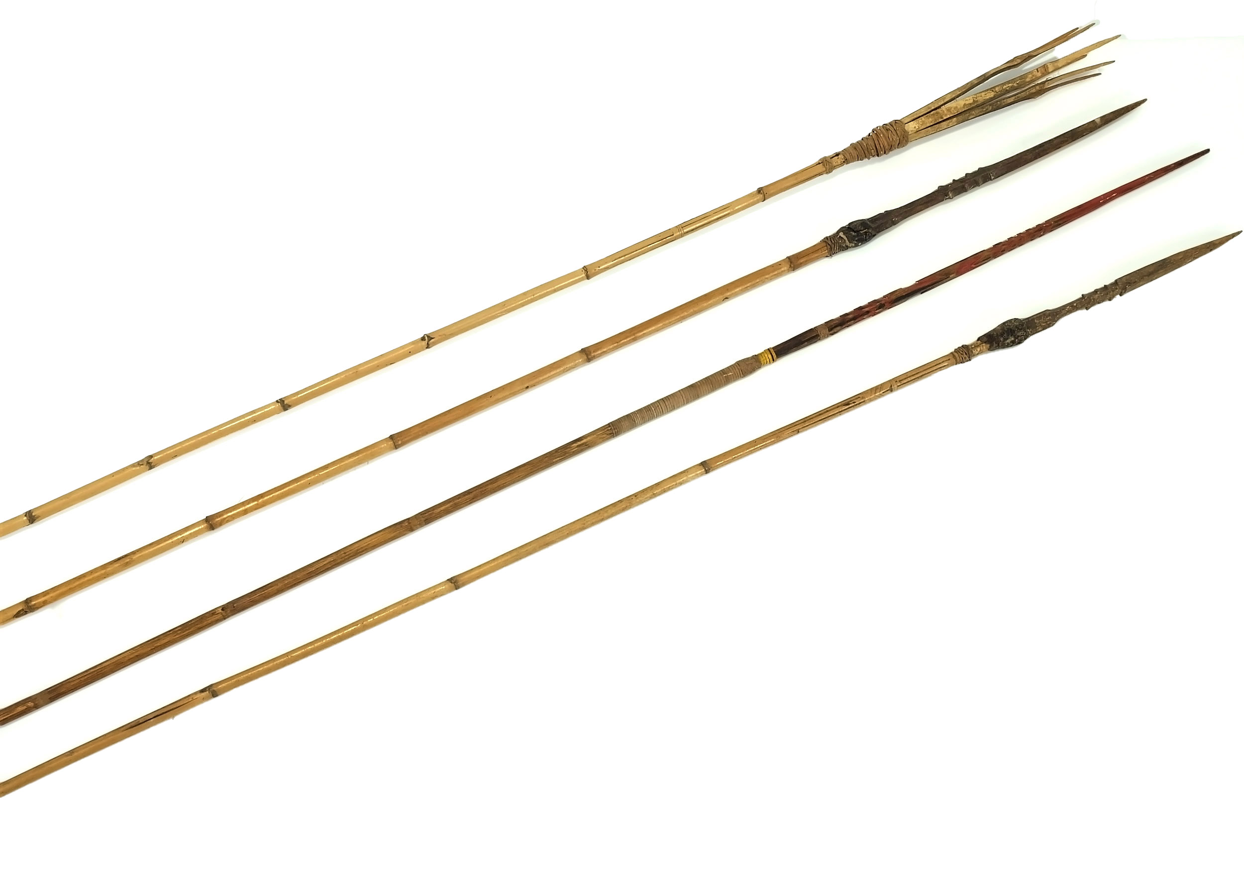 13 Arrows, Papua New Guinea Circa - Lot 1046180