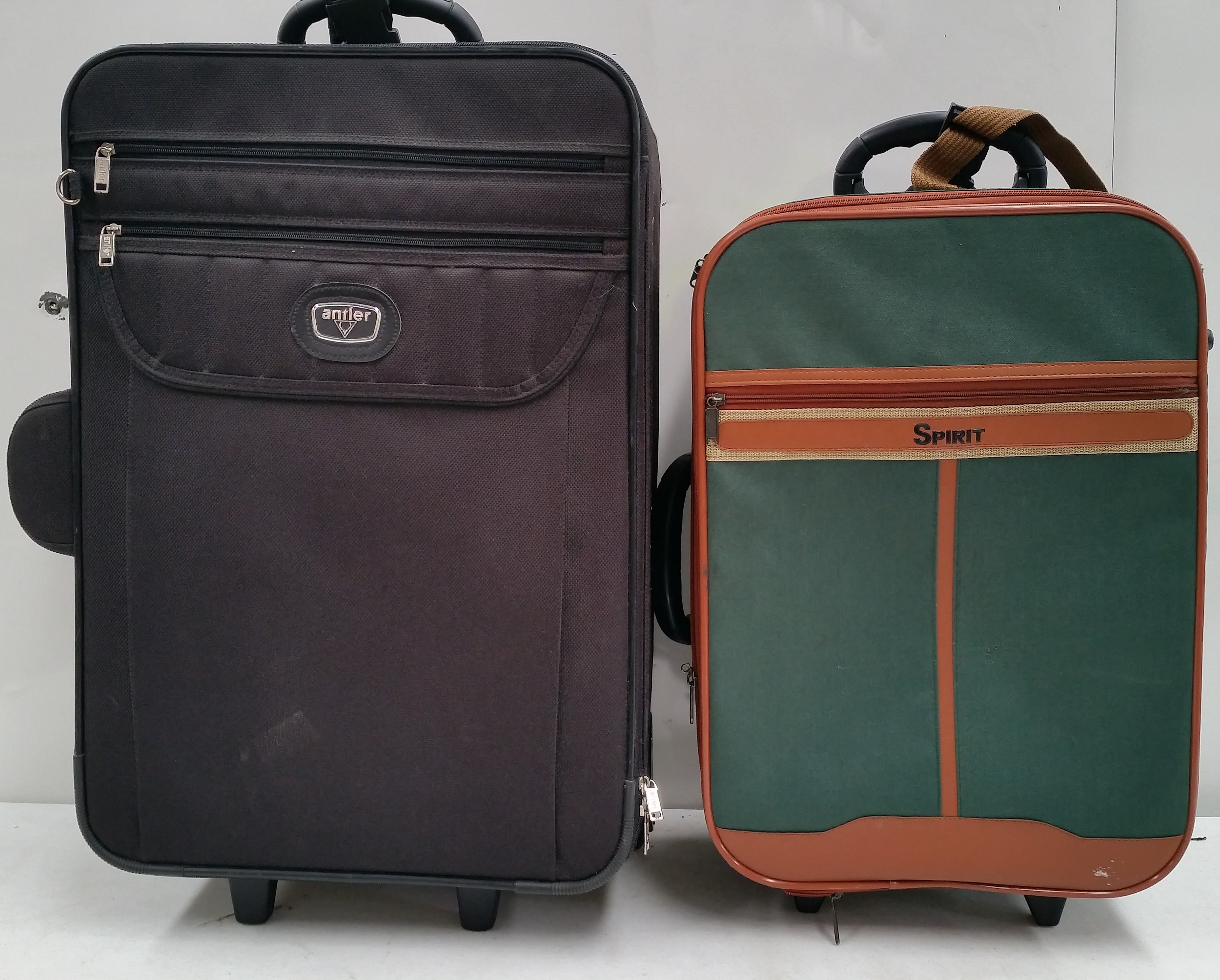 Travel Luggage and Handbags Lot Lot 1038967 ALLBIDS