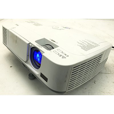 NEC M271X XGA 3LCD Projector