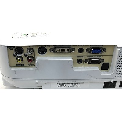 NEC VT595 XGA 3LCD Projector
