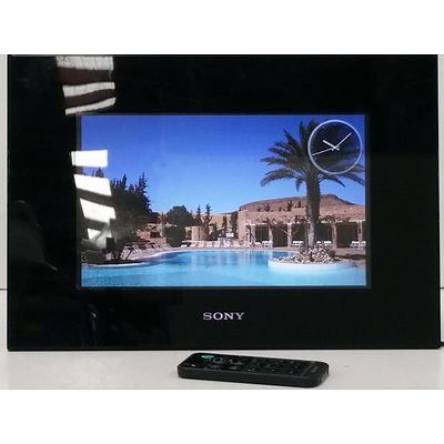 Acer 19" LCD Television, LG DVD Player with LG Surround Sound Speakers