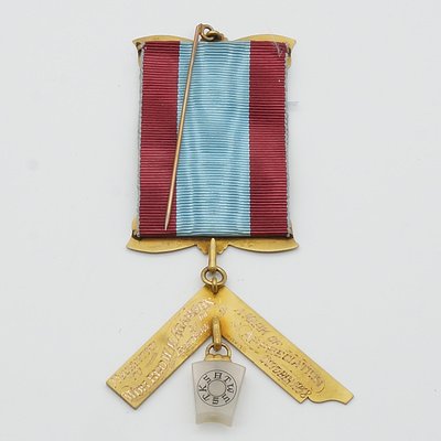 9ct Yellow Gold Masonic Canberra Mark Lodge 100 Medal with Inscription 1938
