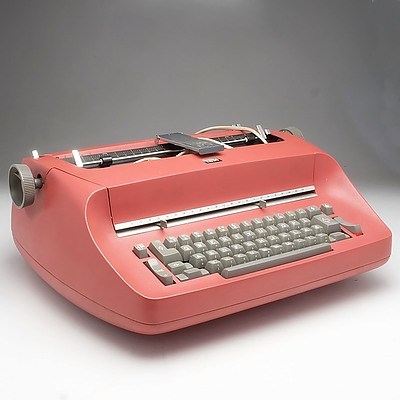 Vintage IMG Typewriter