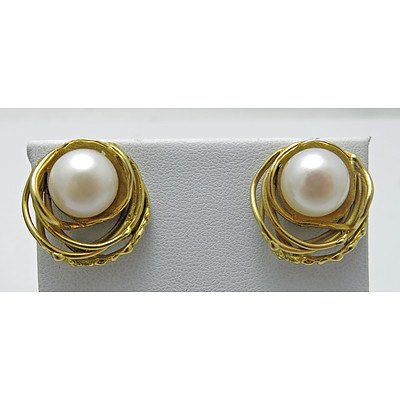 18ct Gold Pearl Earrings