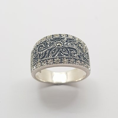 Sterling Silver Marcasite and CZ Ring with Floral Motif