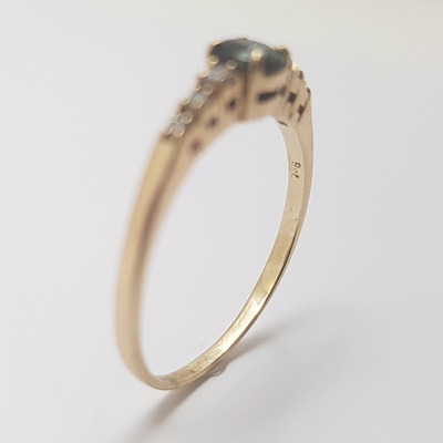 9ct Yellow Gold Sapphire & CZ Ring