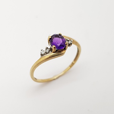 9ct Yellow Gold, Amethyst and Diamond Ring