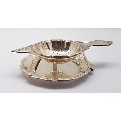 Australian Sterling Silver Tea Strainer with Accompanying Drip Stand- Silcraft, Australia, 94g
