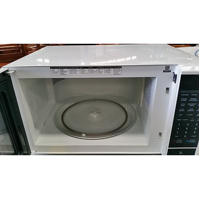 LG 1100 Watt Microwave Oven