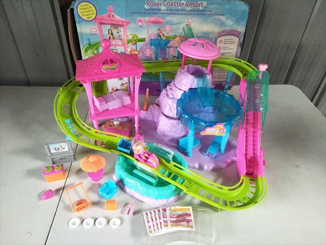 polly pocket roller coaster resort playset