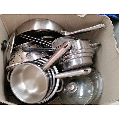 Assorted Pots Pans & other Kitchen Items