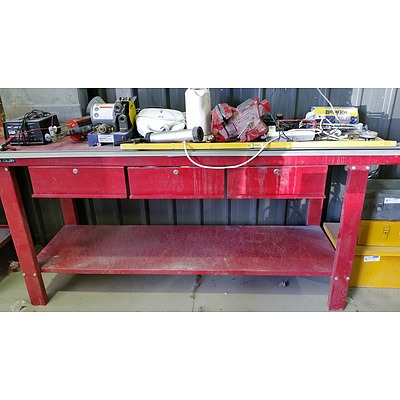 Trade Quip Metal Workshop Bench With Tools and Equipment