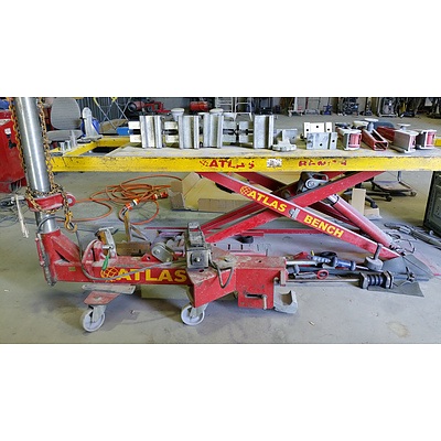 Atlas Hydraulic Automotive Bench and Atlas Hydraulic Ram