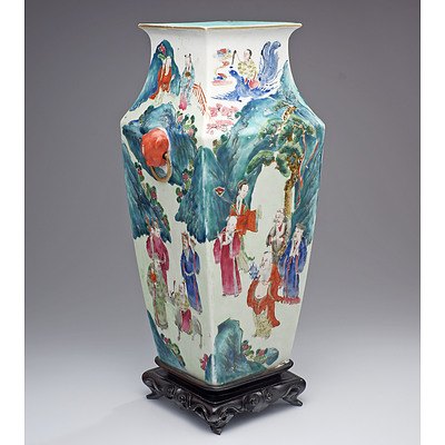 Large Chinese Famille Rose Vase, Late 19th Century