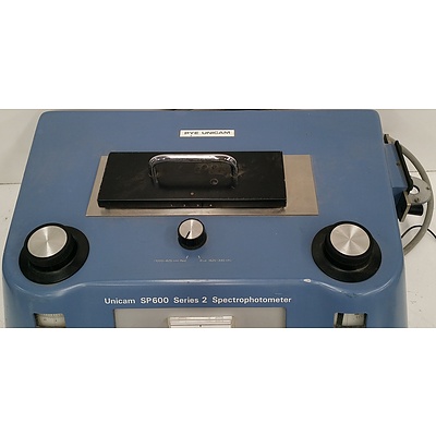Pye Unicam SP 600 Series 2 Spectrophotometer