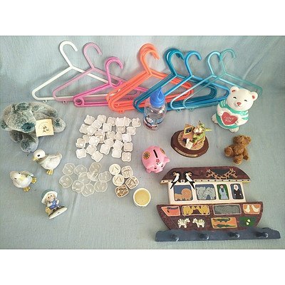 Assorted baby decor items