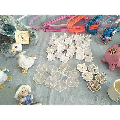 Assorted baby decor items