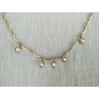 Vintage Sarah Cov - Canada - gold necklace with pearls