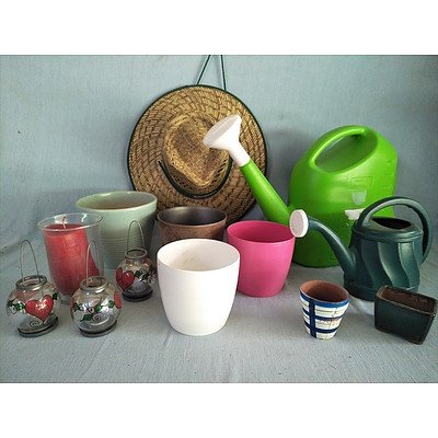 Assorted gardening & outdoor items