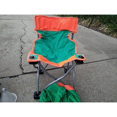 Wood Reclining Outdoor Chair With Built-In Footrest And Separate Carry Bag (As New Condition)
