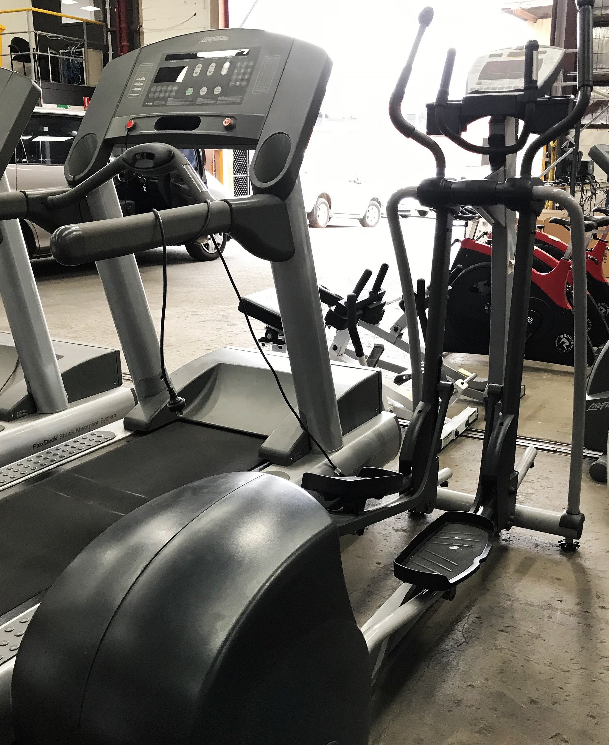 SportsArt Fitness E82 Rear Drive Lot 1044302 ALLBIDS