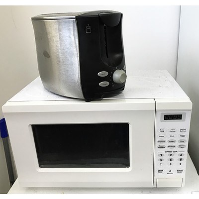 LG 205 Lire Fridge Freezer with Microwave & Toaster
