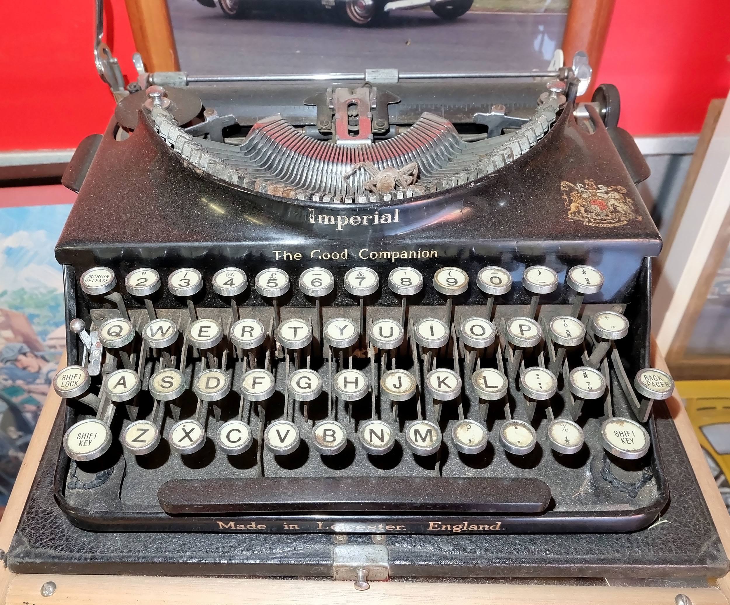English Imperial Typewriter Lot 1048680 ALLBIDS