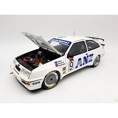 Minichamps 1988 Ford Sierra Cosworth RS500 1:18 Scale Model Car