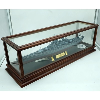 Franklin Mint U.S.S Missouri 1:550 Scale Model Ship