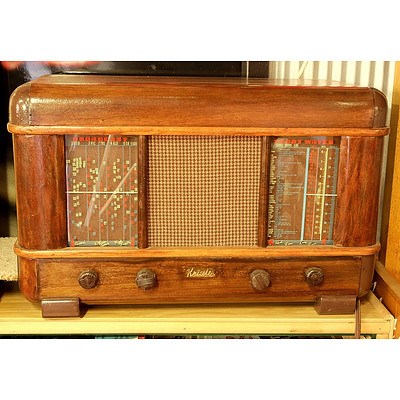 Vintage Timber Cased Kriesler Radio