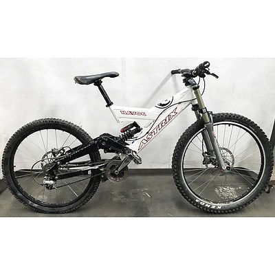 Astrix Havoc 9 Speed Downhill Mountain Bike