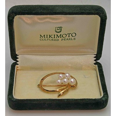 MIKIMOTO Pearl Brooch - 14ct Gold