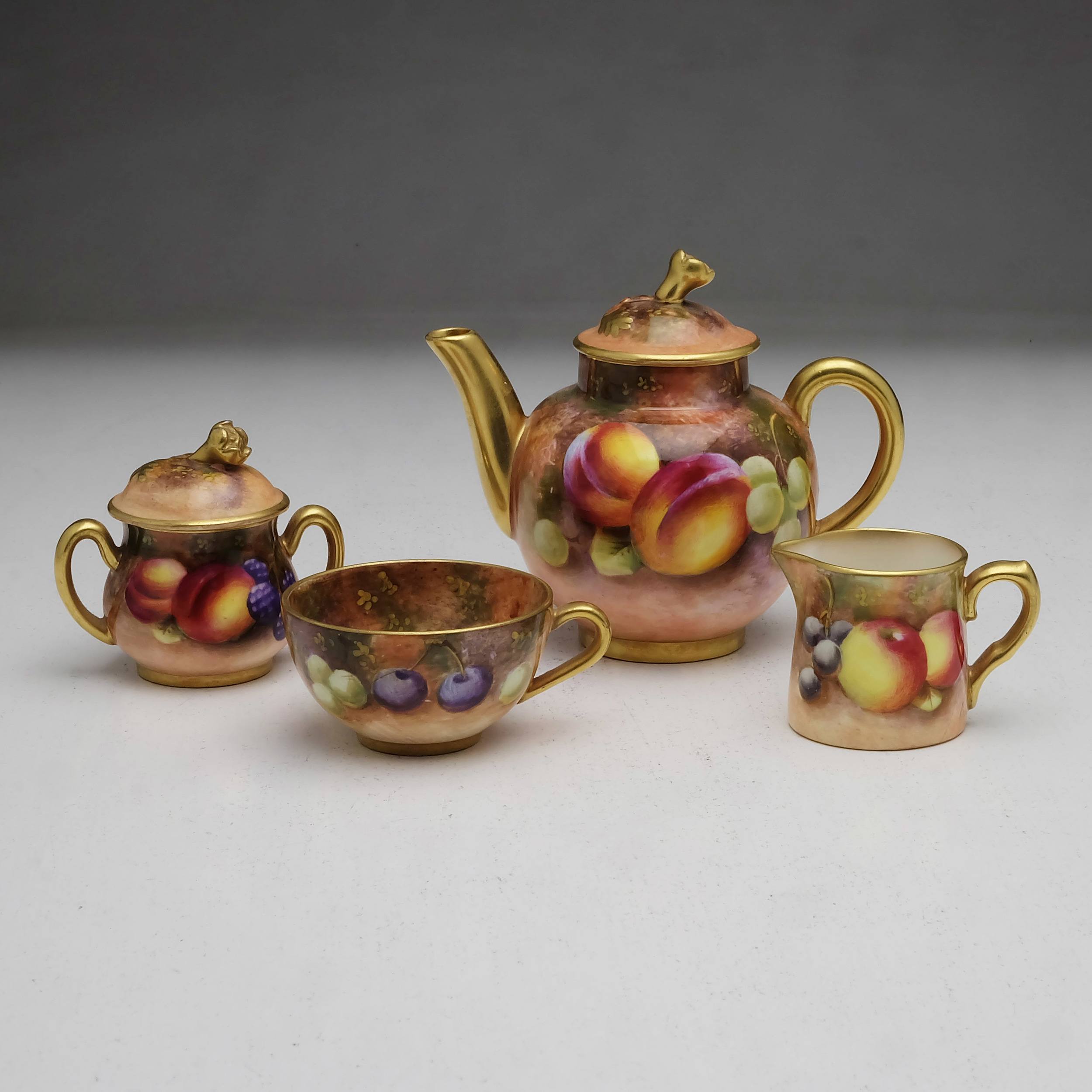 'Frank Roberts Hand Painted Royal Worcester Miniature Tea Service Vase'