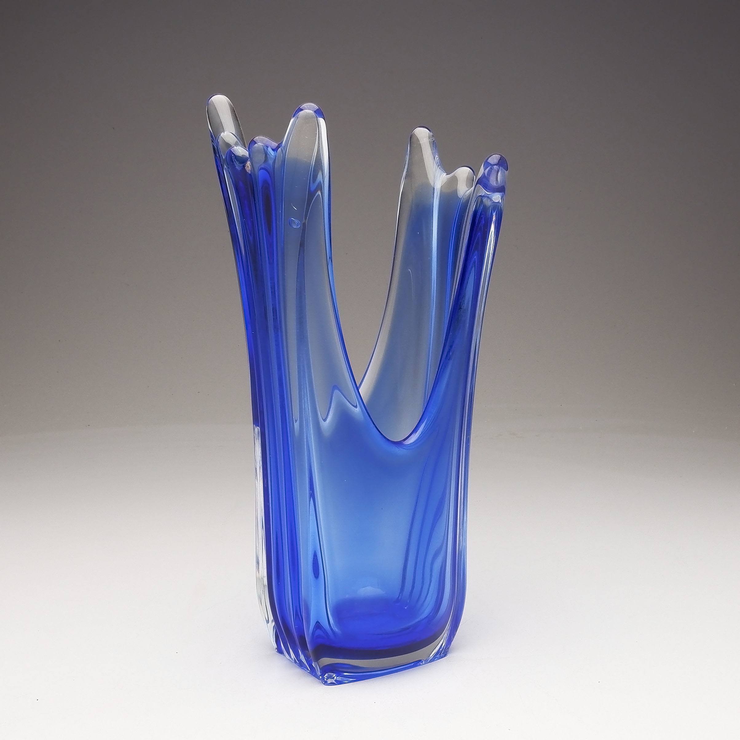 1950's Blue Art Glass Vase - Lot 1113544 | ALLBIDS