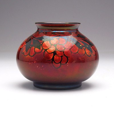 Pilkington Royal Lancastrian Lustre Glazed Vase Decorated by Richard Joyce, Early 20th Century