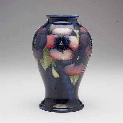 Walter Moorcroft Pansy Vase, Circa 1947