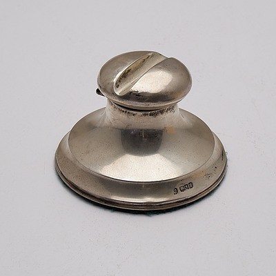 Edwardian Sterling Inkwell with Glass Insert, London, 1907