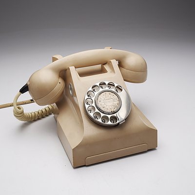 Bakelite Fully Serviced Phone Circa 1940's